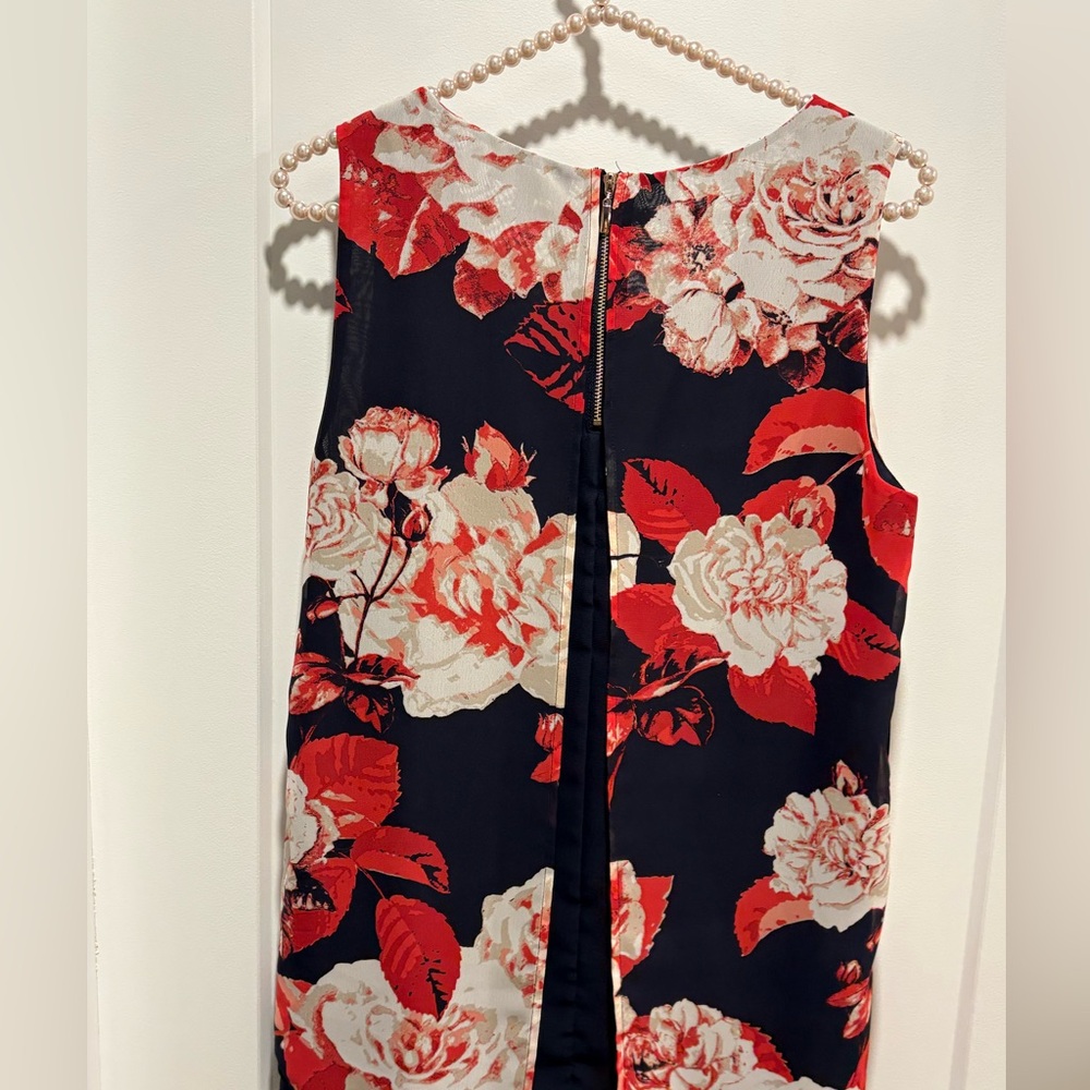 Laura sleeveless floral top - Medium - Picture 5 of 6